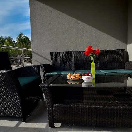 Lavande 2 * Pridraga